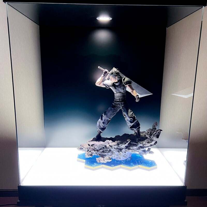 製作事例「スクウェアエニックスマスターライン 1/4スケール ザックス」用ケース