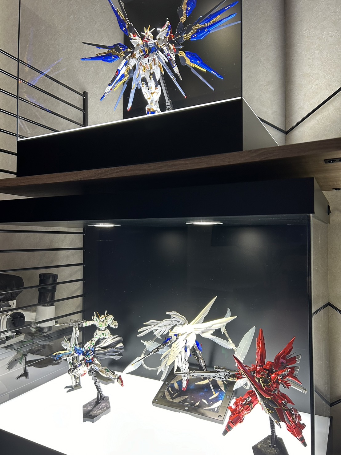 フルオーダー製作事例6 | フィギュアケース専門SHOWCASE LAB.